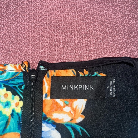 Minkpink Simply Bloom Lace Sleeve Romper Black size S - Picture 3 of 7